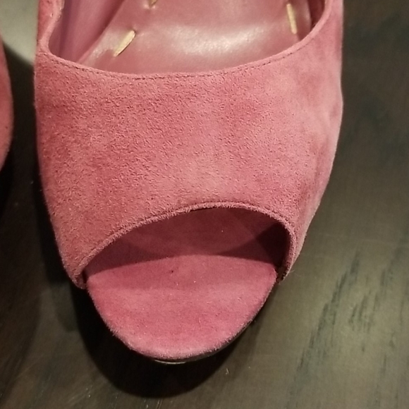 BCBGeneration womans size 8.5M heel - Picture 11 of 16